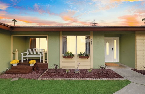 Placentia House | Disneyland Family Rental Pool Sleeps 12 Single Story