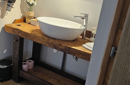 Cernoy Apartment | Romantic getaway with private spa-O'spa des 3 étôts