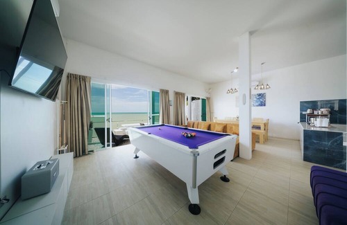 Ban Chang Villa | Phaladise Beach Villa พลาไดซ์ บีช วิลล่า at Phala Beach, Ban Chang