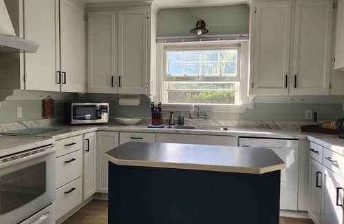 Hoodsport House | Family Friendly Hood Canal Getaway - 3 BD/2 BA Sleeps 6