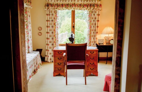Staplefield House | Long House is a Grade II listed family home set in 5 acres of garden and park.