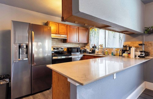 North San Antonio - SAT House | 3BR Charming House with BBQ & Near Pearl District