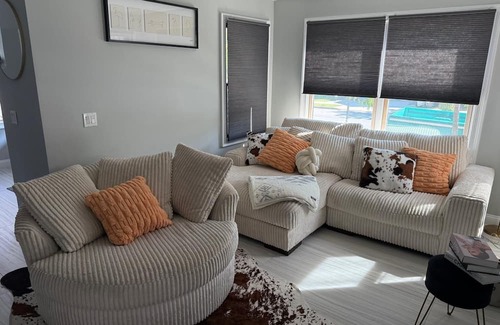 Long Beach House | Welcome to San Sebastian, an exquisite home nestled in Long Beach, New York.