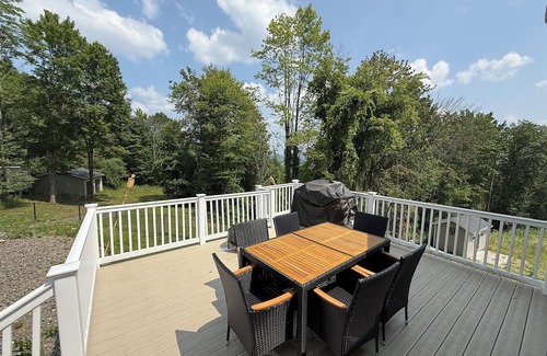Horseheads House | Modern Mountain Retreat With Pool