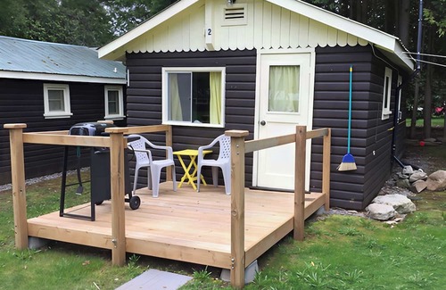 Bobcaygeon House | 1-Bedroom Cottage #2 - Ambleside