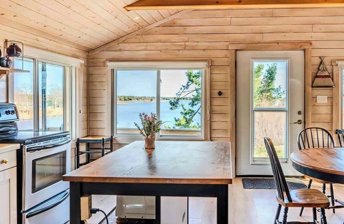 Carling Cabin | Georgian Bay Lakeview Cottage - Rockwood #5