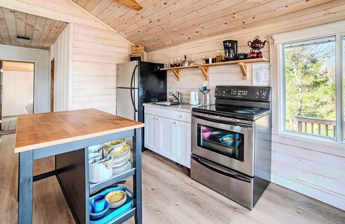 Carling Cabin | Georgian Bay Lakeview Cottage - Rockwood #5