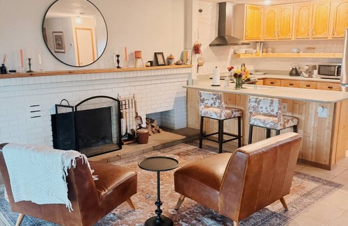 Corrales House | Charming 3-bedroom house with King Suite in Corrales