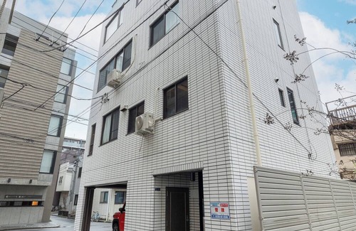 Sumida House | Spacious Tokyo Getaway – 8BR/3BA Home w/Parking by Asakusa & Skytree