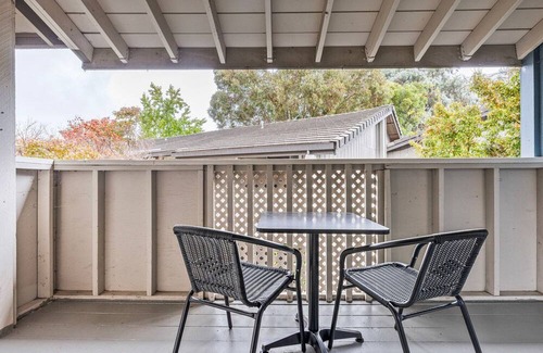 West San Jose Apartment | Blueground | West Valley, pool, nr Park