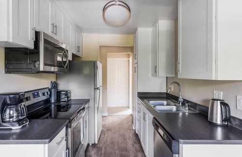 West San Jose Apartment | Blueground | West Valley, pool, nr Memorial Park