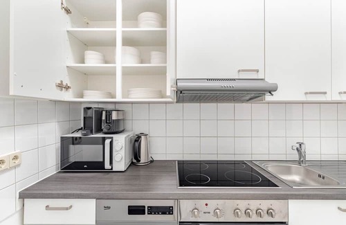 Stuwerviertel Apartment | Blueground | Leopoldstadt, view, nr Danube Canal