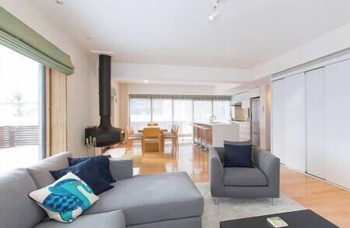 Hirafu Ski Chalet | Kita Kitsune Chalet by Elite Havens