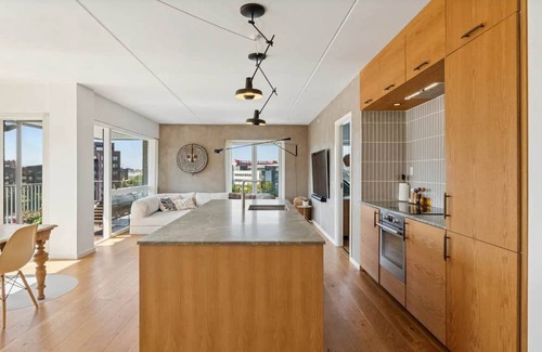 Sydhavnen Apartment | Modern 2BR Waterfront Apt