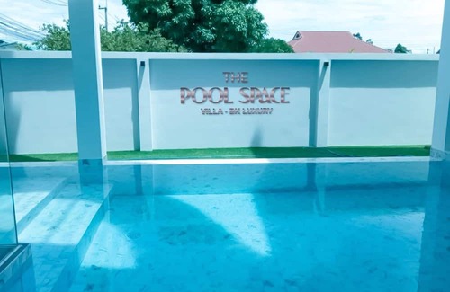 Nong Prue Villa | Luxury 4BR Pool Villa | Family-Friendly, 10 mins to Jomtien Beach