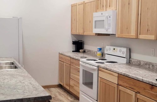 Mahto Cabin | Brand New 2-bedroom getaway cabin located a half mile from Mobridge