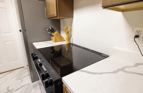 Lawrenceville Apartment | Solo Travelers' Private Riverside Suite Perfect for Business and Remote