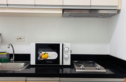 Iloilo Condo | Peaceful Escape with City Convenience