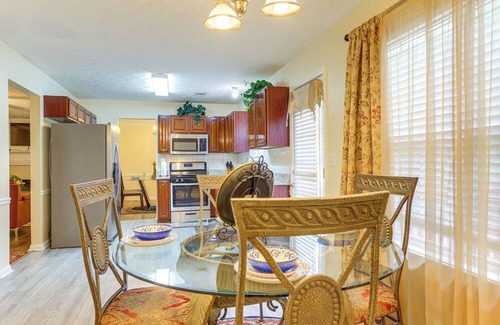 Snellville House | Pet-Friendly Home w/Pool Access in Snellville!
