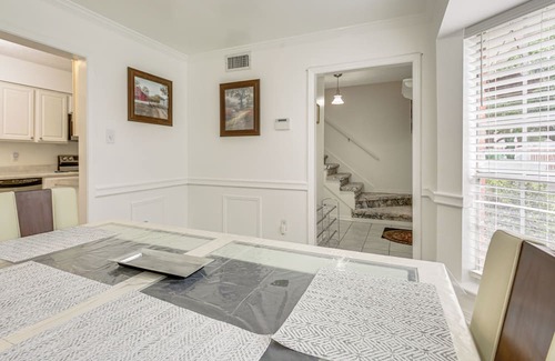 Destrehan House | 23 Mi to NOLA: Cozy & Quaint Destrehan Townhome