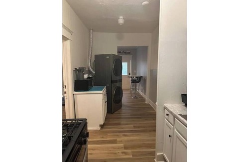 Enid House | Cozy Duplex 225