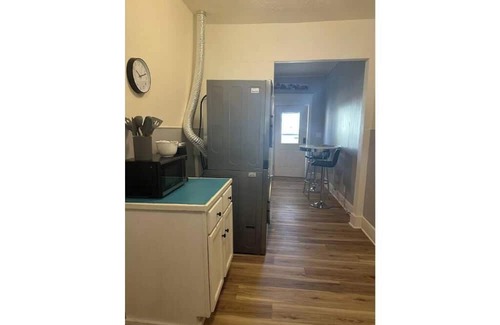 Enid House | Cozy Duplex 225