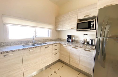Hermosillo House | Family House w/Alberca 5 min Airport/Consulate
