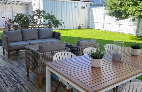 Vastra Frolunda Apartment | 4 bedrooms, 2 bathrooms, Tynnered