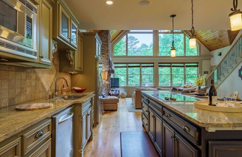 Gainesville Apartment | The Perry Lake House