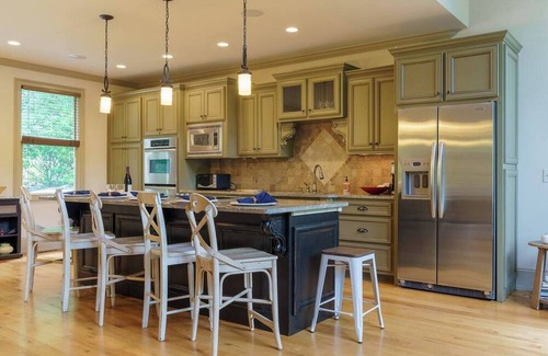 Gainesville Apartment | The Perry Lake House