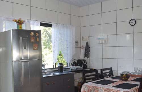Morretes Cottage | Beautiful House! Enjoy moments in nature and cooling off in the pool,