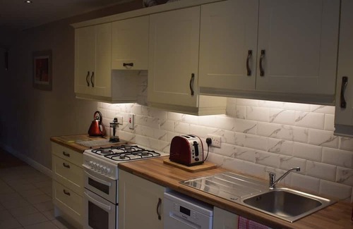 Leixlip Cottage | Alensgrove Cottages No. 02