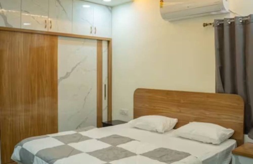 Hyderabad Apartment | Lovely apartment with AC in vibrant Hyderabad