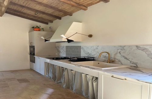 Sainte-Cecile House | Beautiful villa with wellness views