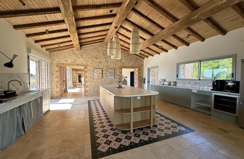Sainte-Cecile House | Beautiful villa with wellness views