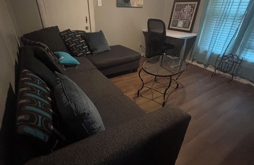 Ruston Apartment | Comfortable 2BR Retreat in Ruston Perfect for Game Days”