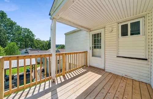 Plum House | Peaceful Plum PA Home
