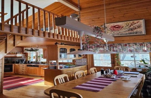 Rovaniemi House | Cozy Riverside House with Sauna