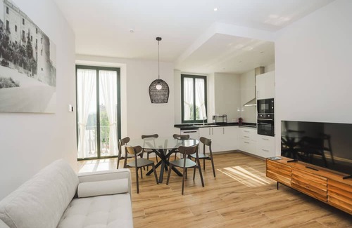 Hostalric Apartment | A charming getaway in a building full of history