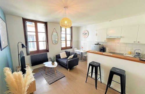 Rodez Apartment | 150m from the cathedral and in the heart of the historic center, cosy apartment