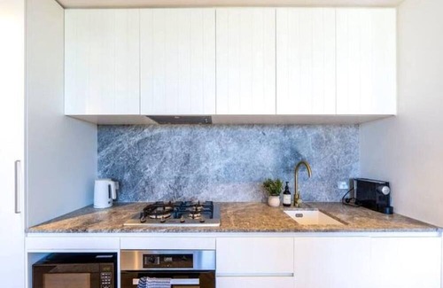Milton Apartment | Stylish Flat in Milton - Near cultural & BNE City