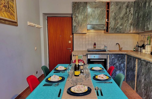 Cassina de' Pecchi House | House with whirlpool spa, LED lights and table football Within walking distance of the metro