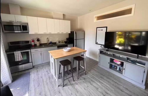 Gibsons Apartment | Sun drenched, beach inspired, guest suite.