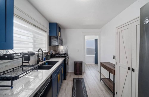 North Long Beach Apartment | Arcade & Huge Yard | 30 Min to Disneyland