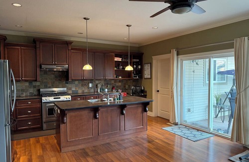 Surrey House | 4-bedroom house in South Surrey with loads of space