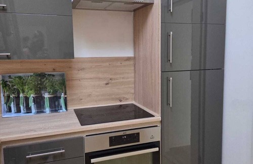Korbach Apartment | Modern vacation apartment in the countryside - lakes, cycle path & events nearby