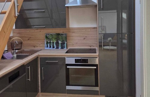 Korbach Apartment | Modern vacation apartment in the countryside - lakes, cycle path & events nearby
