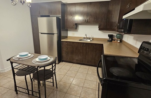 Plateau Apartment | The cosy ESSA 1 bedroom apartment Gatineau/Aylmer/Ottawa