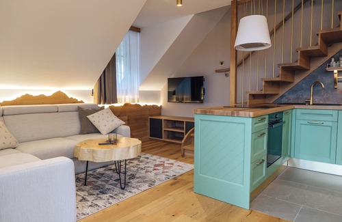 Cerklje na Gorenjskem Apartment | Menart Estate