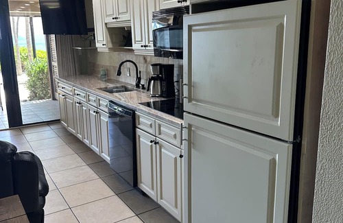 Cabes Point Condo | DIRECTLY ON SAPPHIRE BEACH 30 STEPS FROM CARIBBEAN SNORKELING 30 STEPS TO POOL